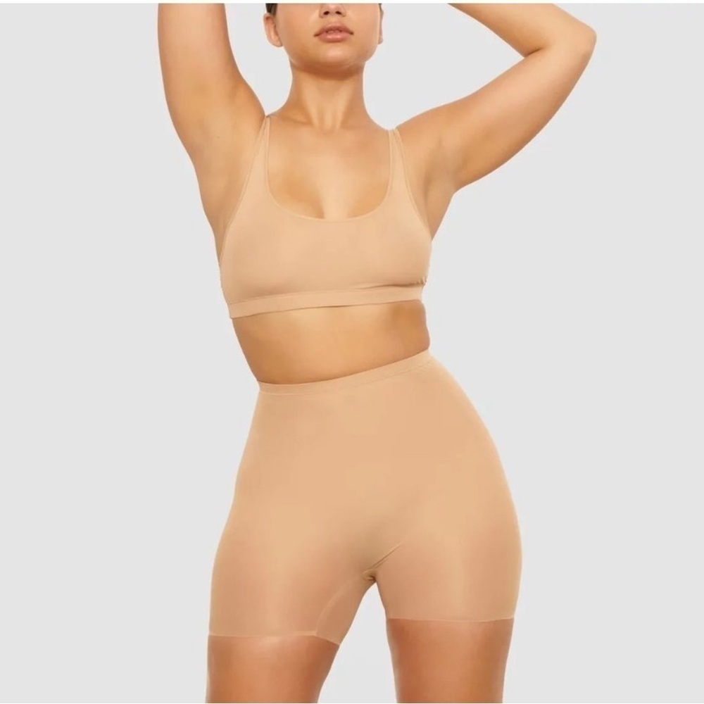 SKIMS Jelly Sheer Scoop Neck Bralette / Clay